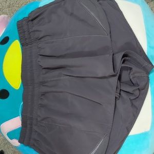 Lululemon Hotty Hot Short II (2.5")
